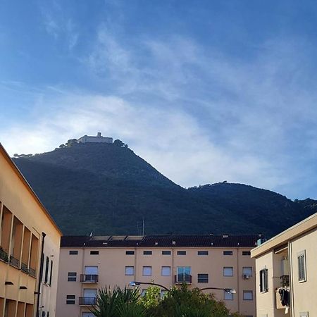 La Finestra Su Montecassino Apartment Luaran gambar